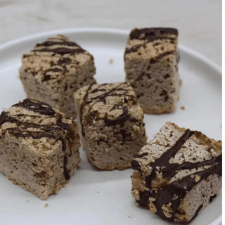 beljakovinski medenjaki na krozniku